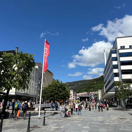 In The Middle Of Centre! * Bergen